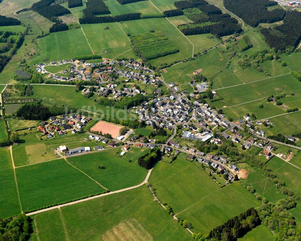 Liebenscheid aus der Vogelperspektive: Dorfkern in Liebenscheid im Bundesland Rheinland-Pfalz