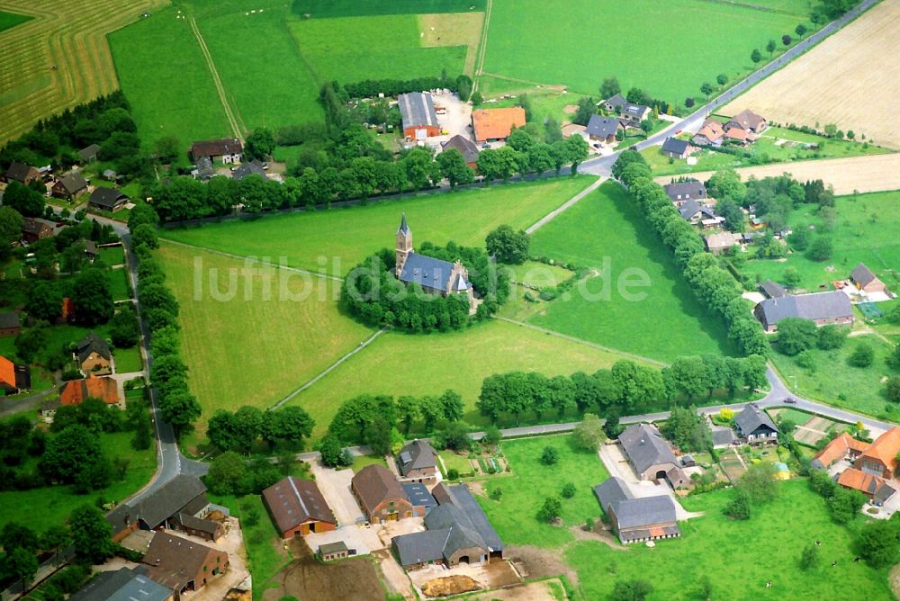 Luftbild Louisendorf, Bedburg-Hau - Dorfkern in Louisendorf, Bedburg-Hau im Bundesland Nordrhein-Westfalen