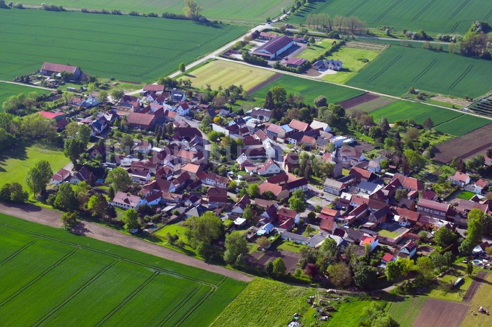 Mehrstedt aus der Vogelperspektive: Dorfkern in Mehrstedt im Bundesland Thüringen, Deutschland