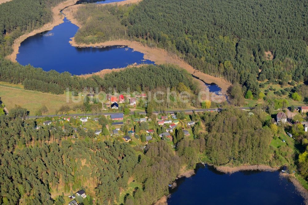 Milmersdorf, Ahlimbsmühle aus der Vogelperspektive: Dorfkern in Milmersdorf, Ahlimbsmühle im Bundesland Brandenburg