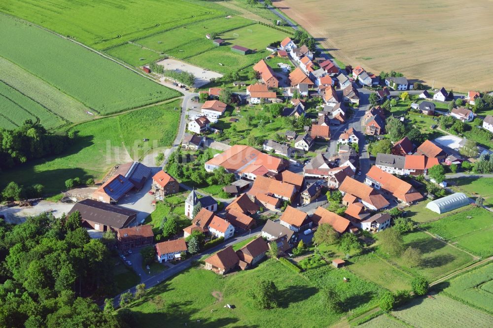 Luftbild Einbeck Rittierode - Dorfkern des Ortsteil Rittierode der Stadt Einbeck im Bundesland Niedersachsen