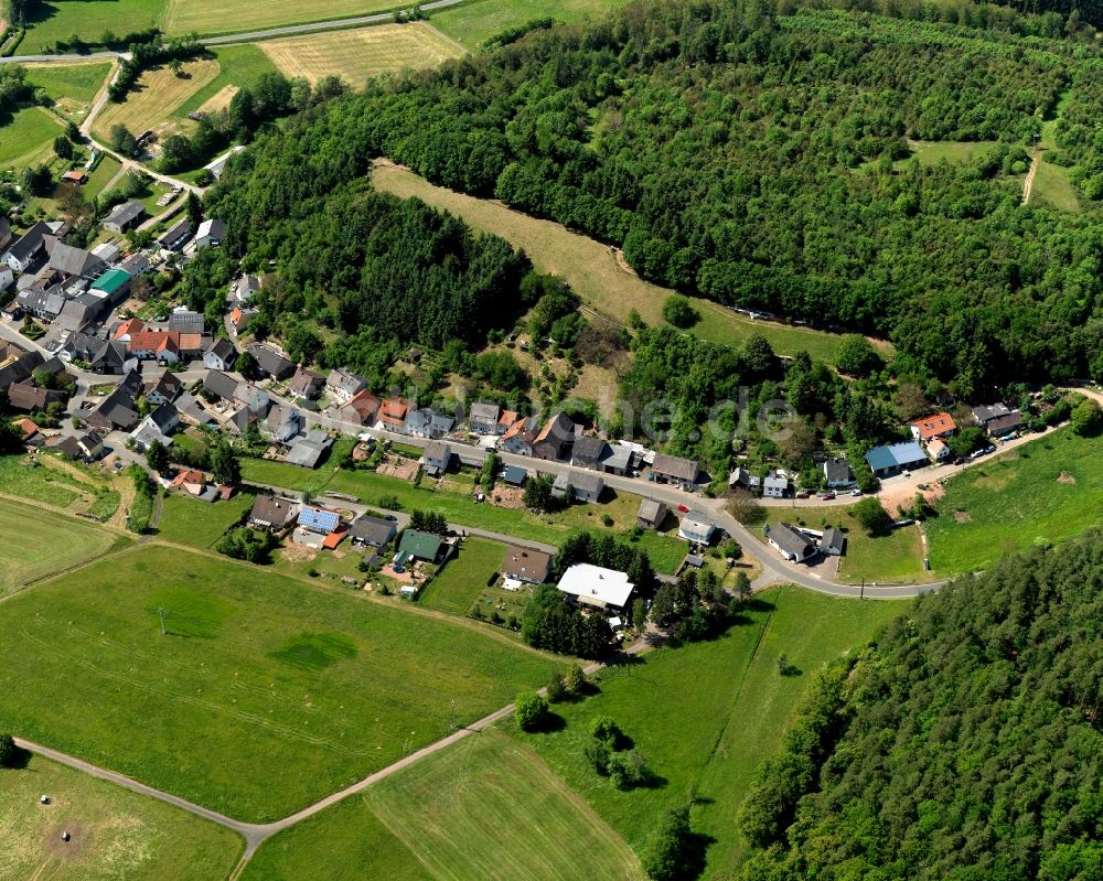 Otzweiler von oben - Dorfkern in Otzweiler im Bundesland Rheinland-Pfalz