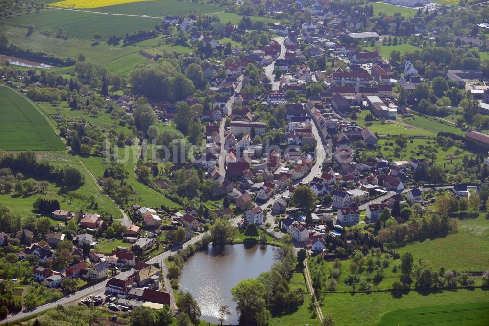 Pölzig aus der Vogelperspektive: Dorfkern in Pölzig im Bundesland Thüringen