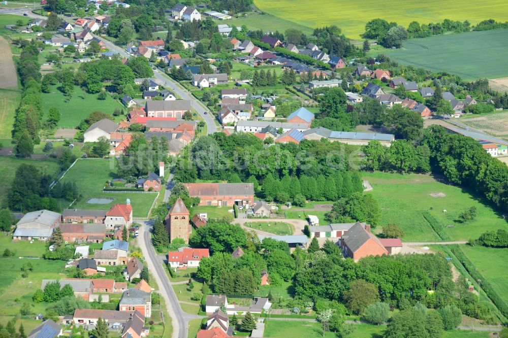 Luftbild Quitzow - Dorfkern in Quitzow im Bundesland Brandenburg