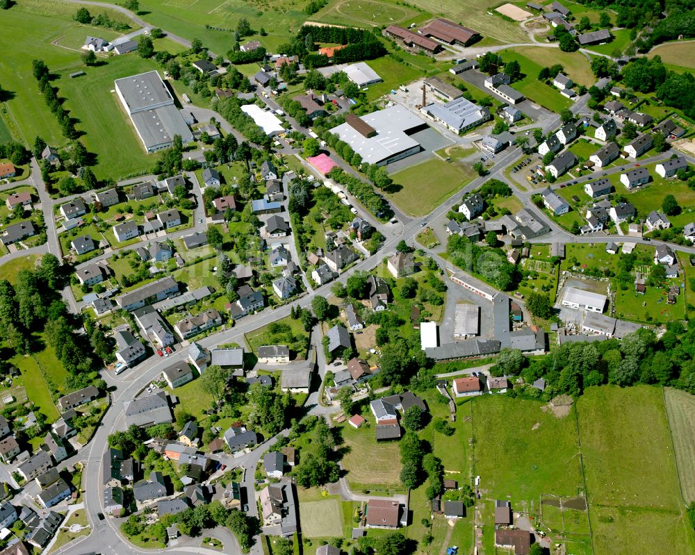 Sparneck aus der Vogelperspektive: Dorfkern am Rande des Kraftwerkes in Sparneck im Bundesland Bayern, Deutschland