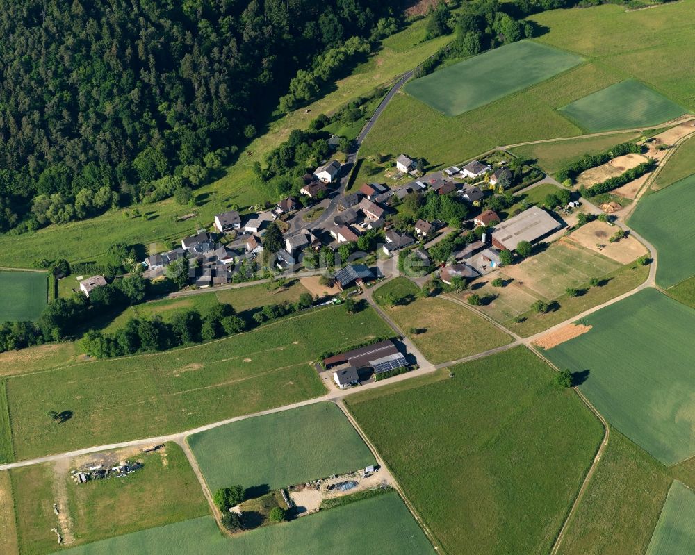 Luftbild Ruppenrod, Isselbach - Dorfkern in Ruppenrod, Isselbach im Bundesland Rheinland-Pfalz