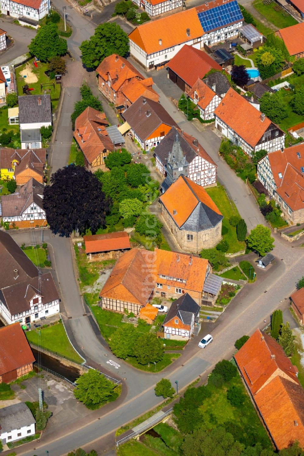 Luftbild Schmillinghausen - Dorfkern in Schmillinghausen im Bundesland Hessen, Deutschland