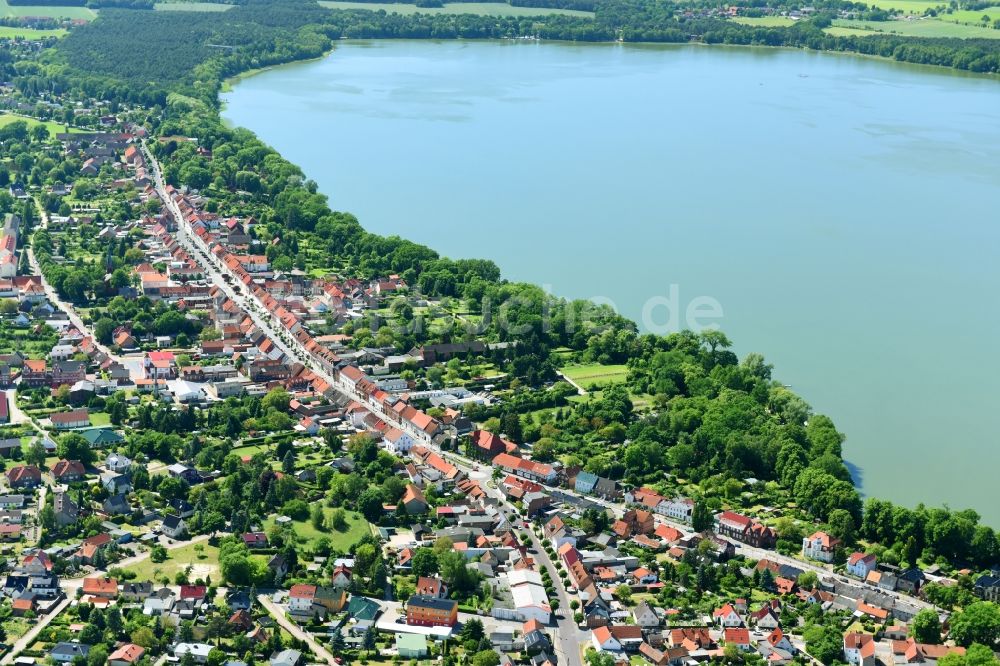 Luftaufnahme Arendsee (Altmark) - Dorfkern an den See- Uferbereichen des Arendseees in Arendsee (Altmark) im Bundesland Sachsen-Anhalt, Deutschland