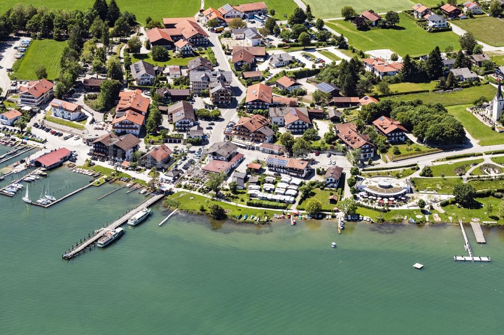 Gstadt Am Chiemsee Von Oben Dorfkern An Den See Uferbereichen Des Chiemsee In Gstadt Am Chiemsee