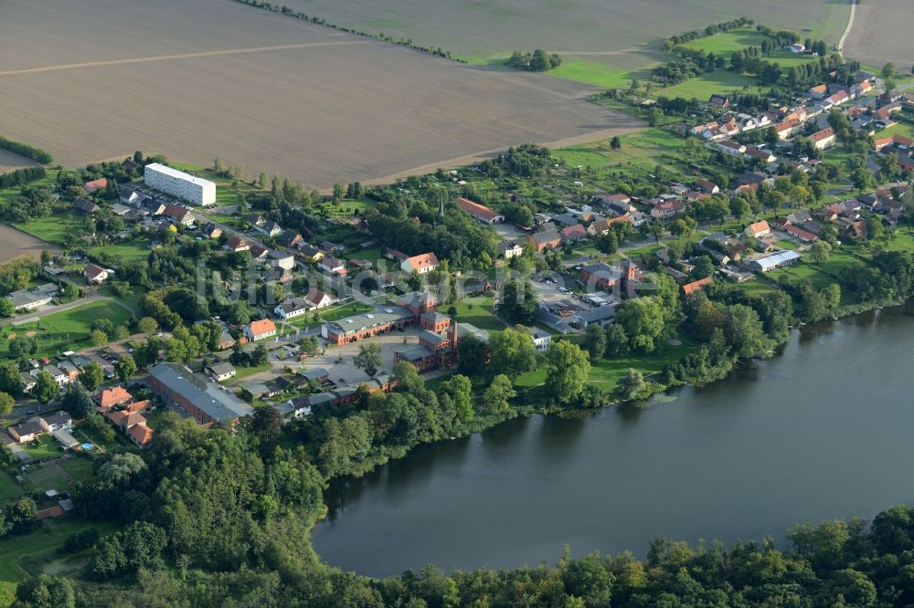 Luftbild Groß Behnitz - Dorfkern an den See- Uferbereichen Groß Behnitzer See in Groß Behnitz im Bundesland Brandenburg