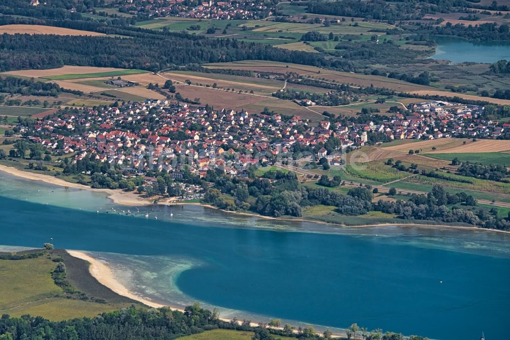 Luftaufnahme Markelfingen - Dorfkern an den See- Uferbereichen in Markelfingen im Bundesland Baden-Württemberg, Deutschland