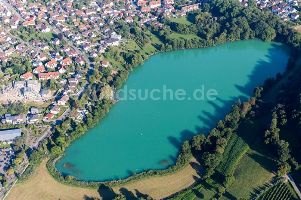 Luftaufnahme Steißlingen - Dorfkern an den See- Uferbereichen des Steisslinger See in Steißlingen im Bundesland Baden-Württemberg, Deutschland