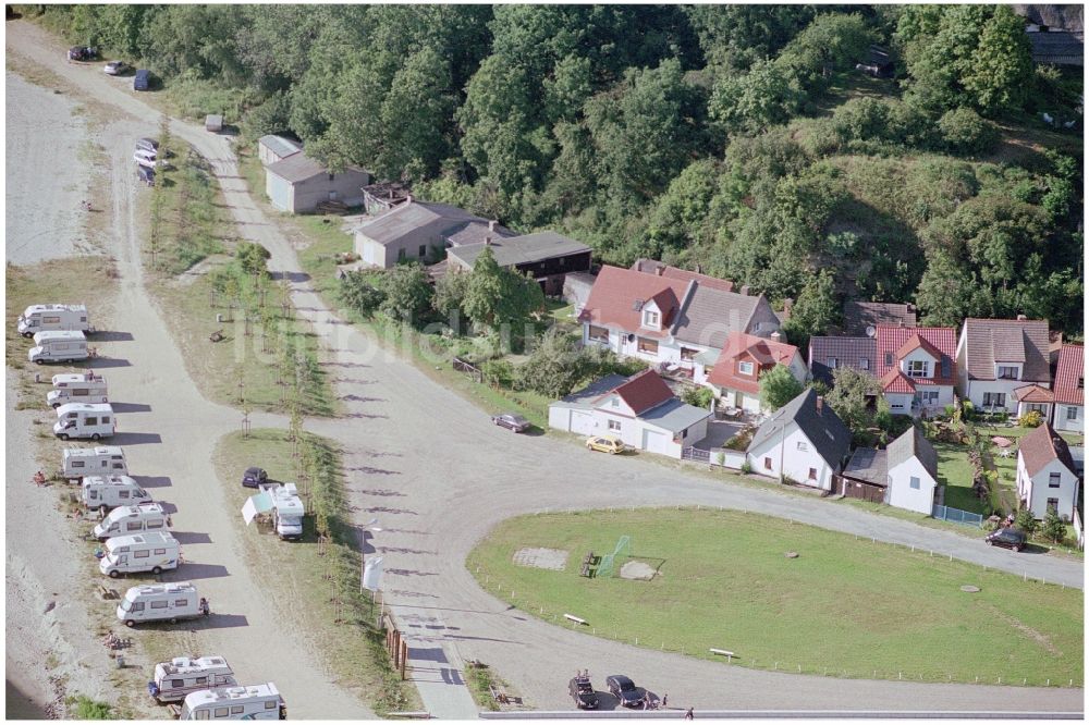 Luftaufnahme Kamminke - Dorfkern an den See- Uferbereichen des Stettiner Haff in Kamminke auf Usedom im Bundesland Mecklenburg-Vorpommern, Deutschland