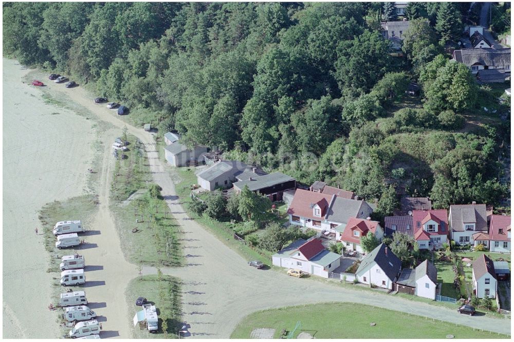 Kamminke von oben - Dorfkern an den See- Uferbereichen des Stettiner Haff in Kamminke auf Usedom im Bundesland Mecklenburg-Vorpommern, Deutschland