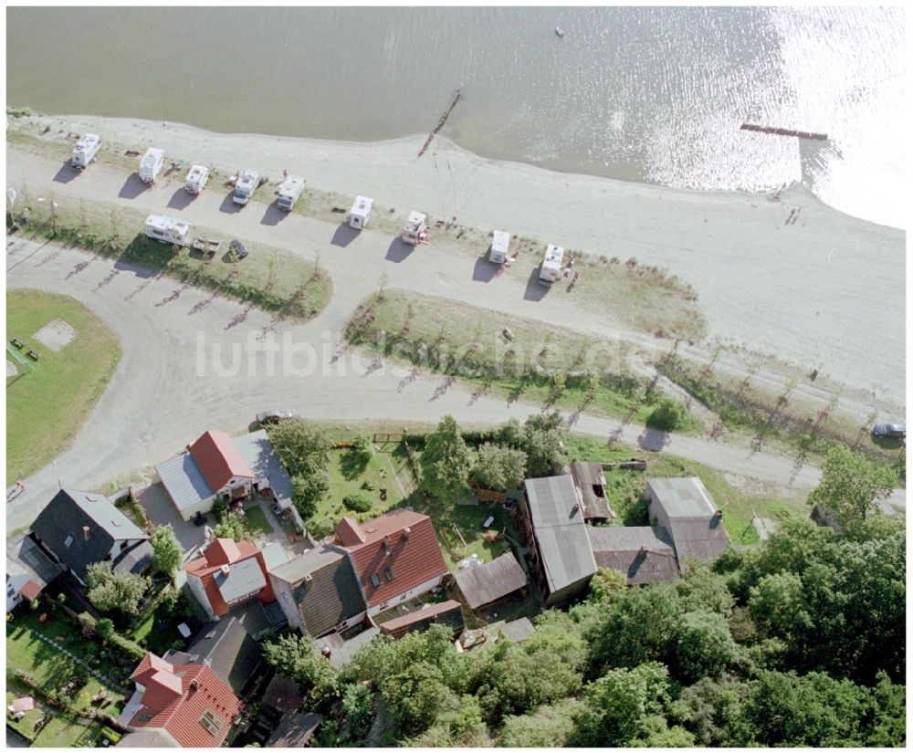 Luftbild Kamminke - Dorfkern an den See- Uferbereichen des Stettiner Haff in Kamminke auf Usedom im Bundesland Mecklenburg-Vorpommern, Deutschland