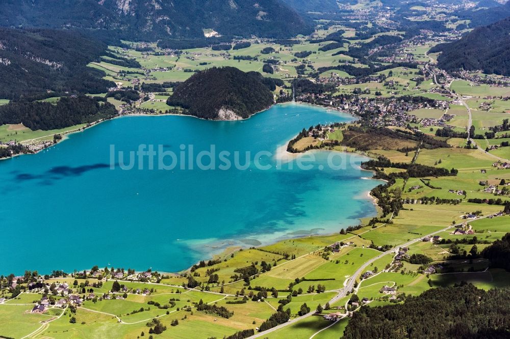 Luftbild Strobl - Dorfkern an den See- Uferbereichen des Wolfgangsee in Strobl in Salzburg, Österreich