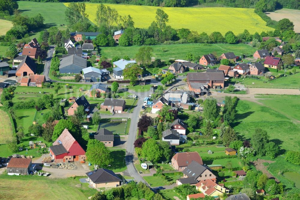 Siebenbäumen von oben - Dorfkern in Siebenbäumen im Bundesland Schleswig-Holstein