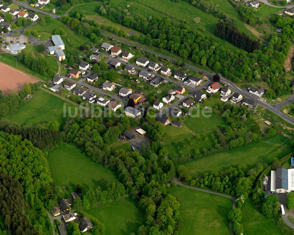 Streithausen von oben - Dorfkern in Streithausen im Bundesland Rheinland-Pfalz