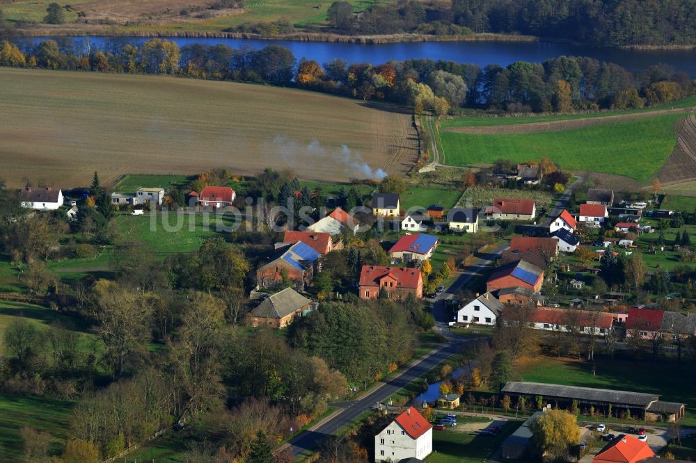 Luftbild Suckow Flieth-Stegelitz - Dorfkern in Suckow Flieth-Stegelitz im Bundesland Brandenburg