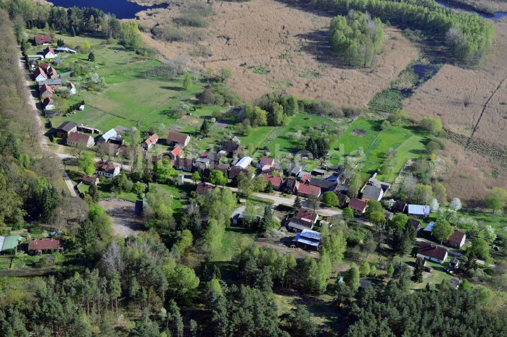 Temmen-Ringenwalde, Poratz aus der Vogelperspektive: Dorfkern in Temmen-Ringenwalde, Poratz im Bundesland Brandenburg