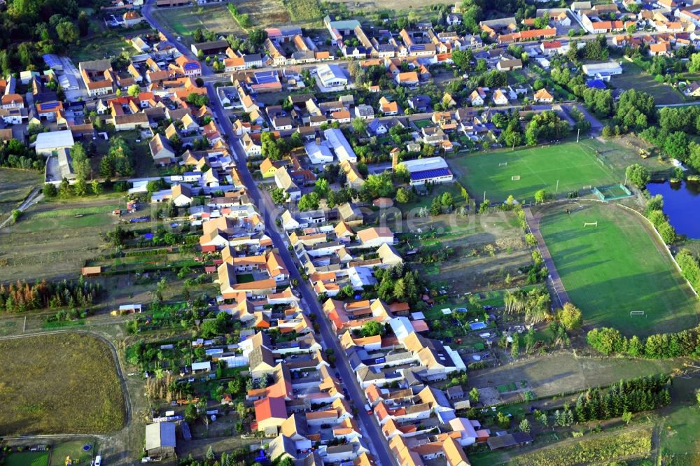 Luftbild Tucheim - Dorfkern in Tucheim im Bundesland Sachsen-Anhalt, Deutschland