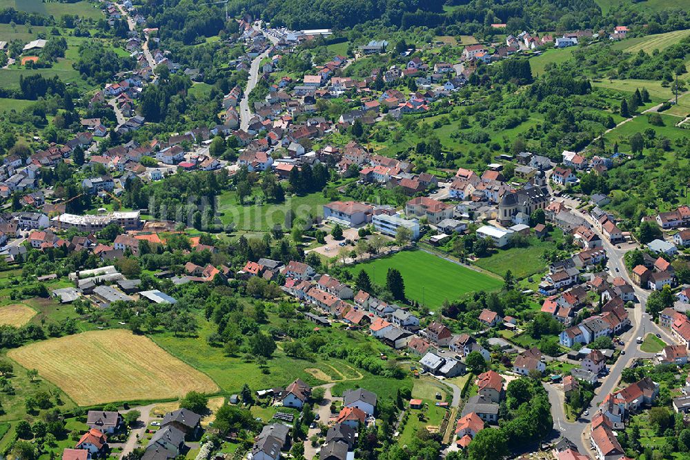 Marpingen Urexweiler von oben - Dorfkern von Urexweiler, einem Ortsteil von Marpingen im Bundesland Saarland