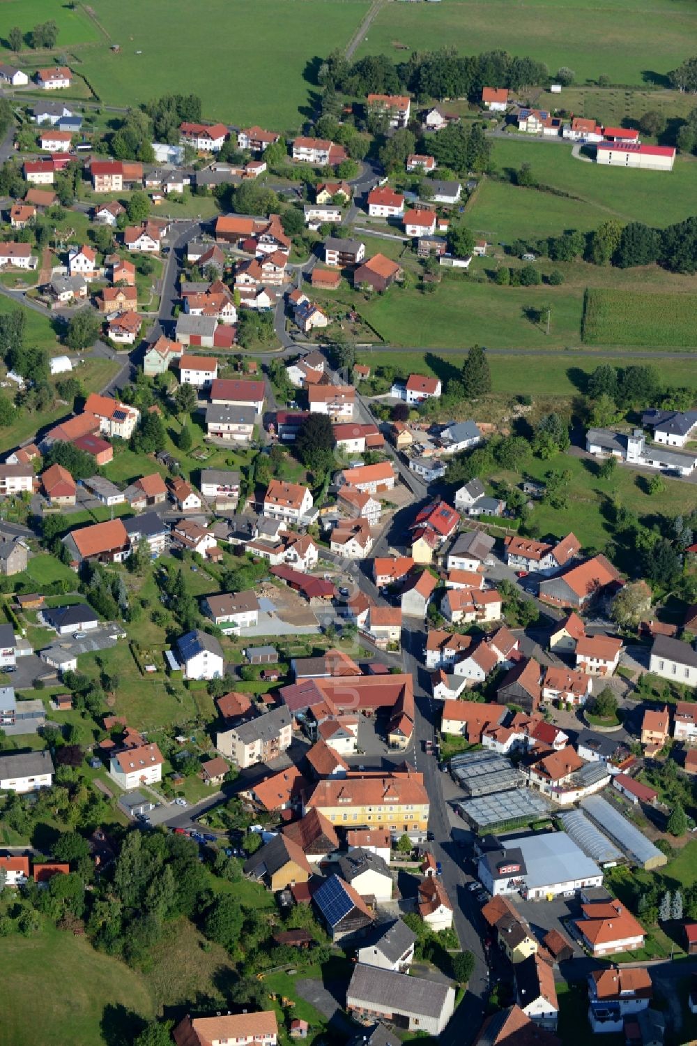 Uttrichshausen von oben - Dorfkern in Uttrichshausen im Bundesland Hessen