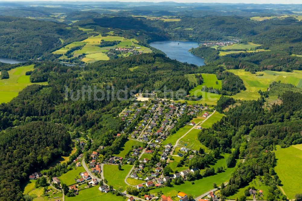 Luftaufnahme Vöhl - Dorfkern in Vöhl im Bundesland Hessen, Deutschland