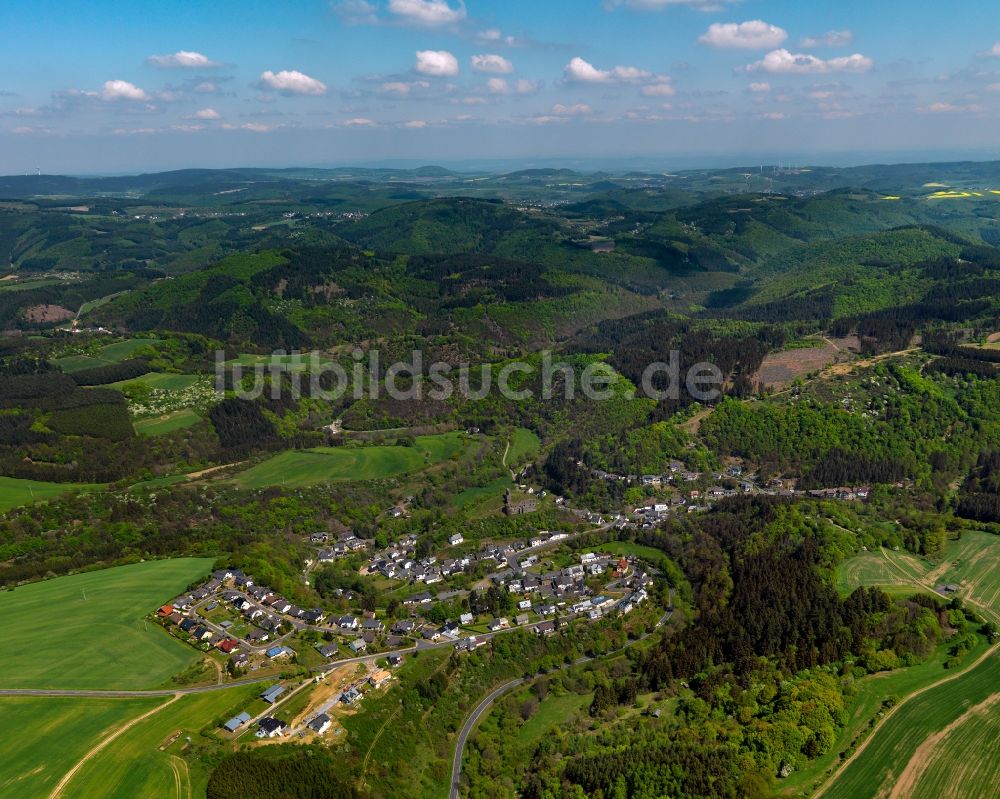 Virneburg aus der Vogelperspektive: Dorfkern in Virneburg im Bundesland Rheinland-Pfalz