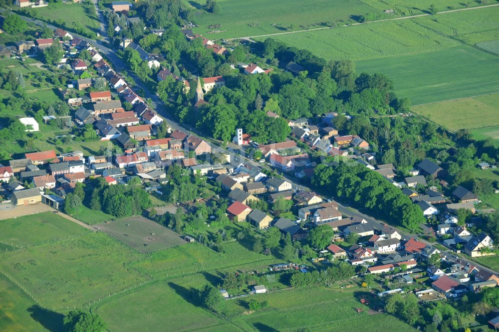 Zehlendorf, Oranienburg aus der Vogelperspektive: Dorfkern in Zehlendorf, Oranienburg im Bundesland Brandenburg