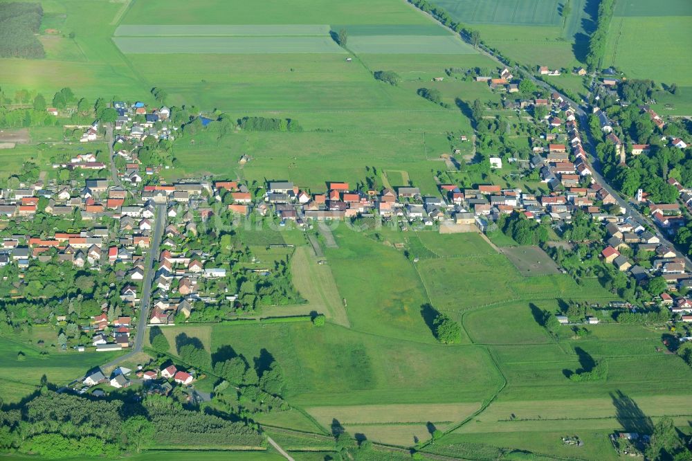 Zehlendorf, Oranienburg von oben - Dorfkern in Zehlendorf, Oranienburg im Bundesland Brandenburg