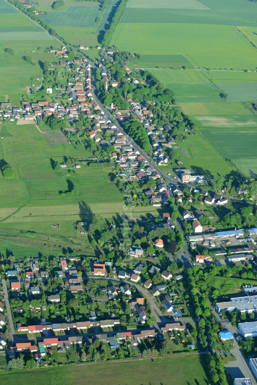 Zehlendorf, Oranienburg aus der Vogelperspektive: Dorfkern in Zehlendorf, Oranienburg im Bundesland Brandenburg