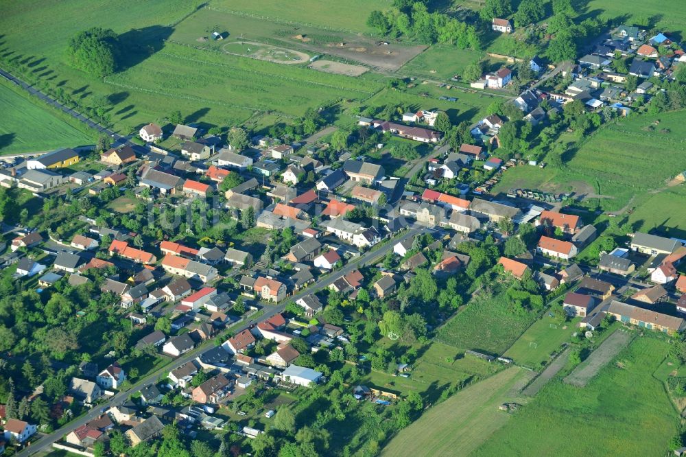 Zehlendorf, Oranienburg aus der Vogelperspektive: Dorfkern in Zehlendorf, Oranienburg im Bundesland Brandenburg