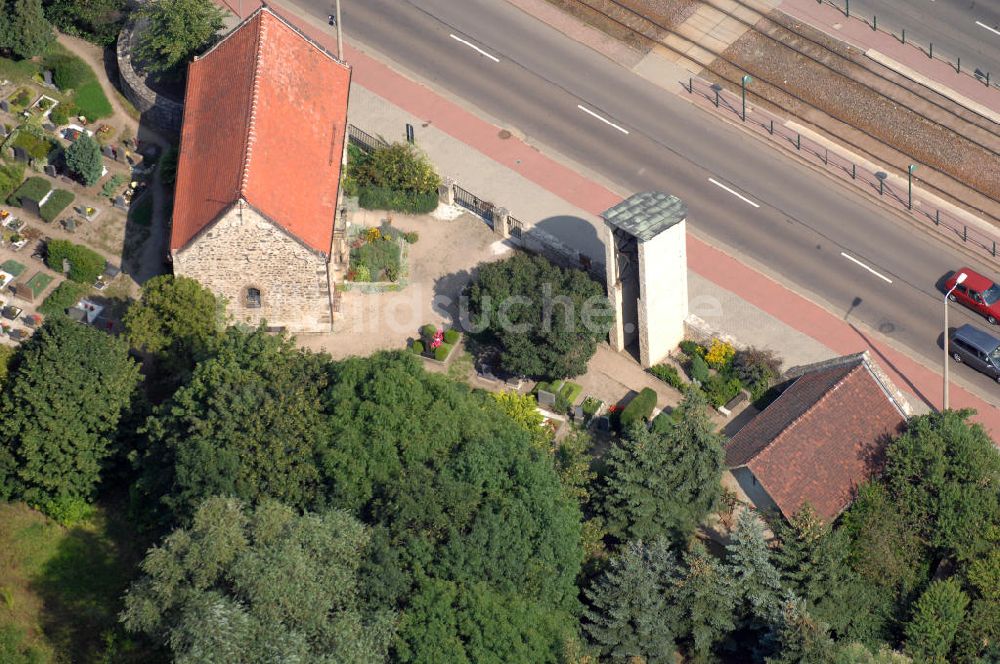 Luftbild Halle (Saale) - Dorfkirche Böllberg in Halle (Saale)