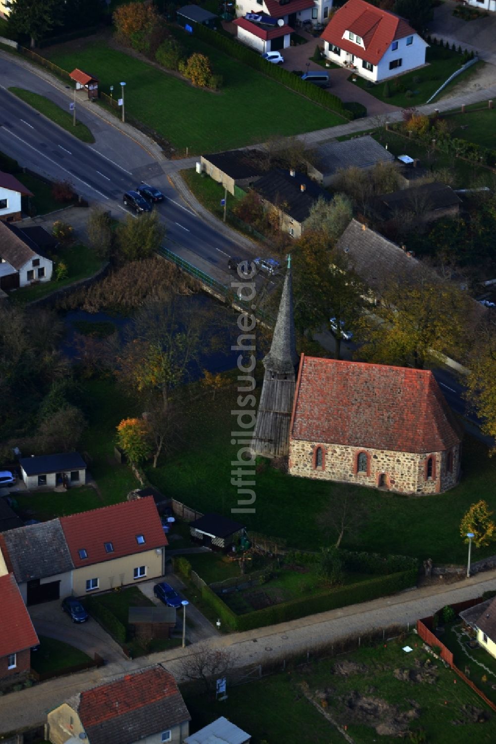 Luftaufnahme Burg Stargard - Dorfkirche in Burg Stargard im Bundesland Mecklenburg-Vorpommern