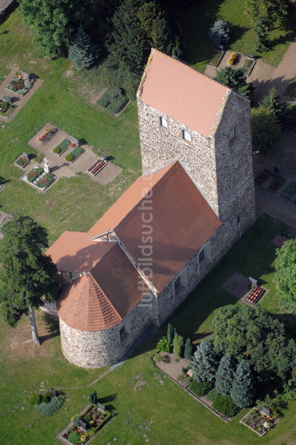 Engersen aus der Vogelperspektive: Dorfkirche Engersen