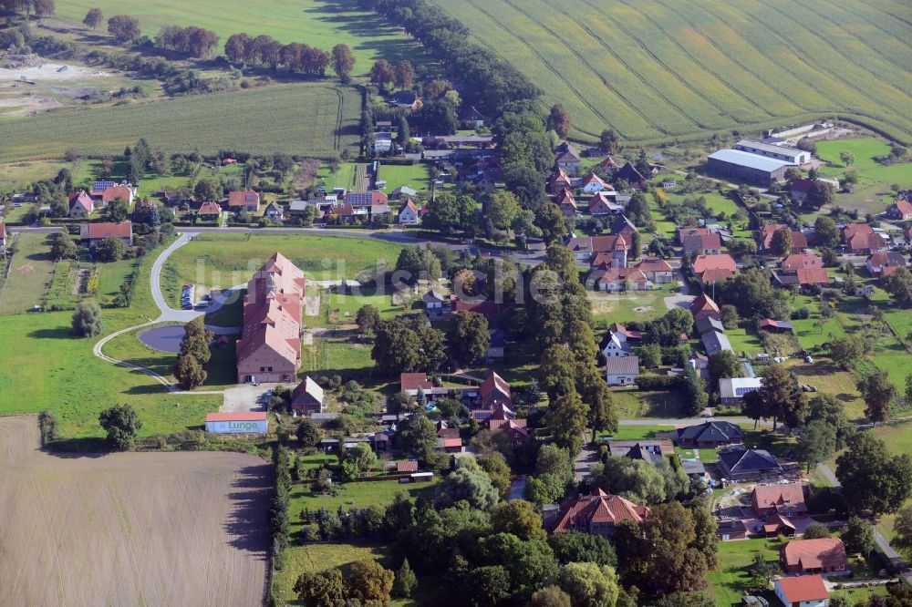 Luftbild Brahlstorf - Dorfzentrum in Brahlstorf im Bundesland Mecklenburg-Vorpommern