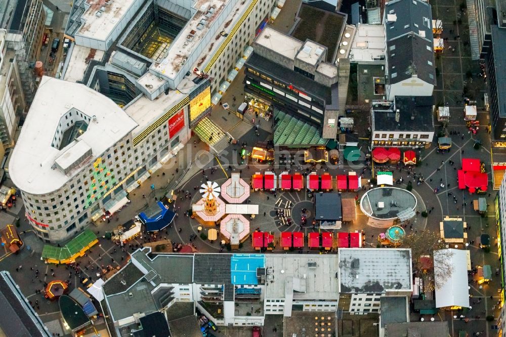 Luftbild Bochum - Dr.-Ruer-Platz mit Weihnachtsmarkt in der Innenstadt von Bochum im Bundesland Nordrhein-Westfalen NRW