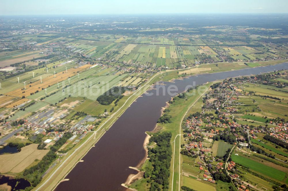 Drage von oben - Drage an der Elbe in Niedersachsen