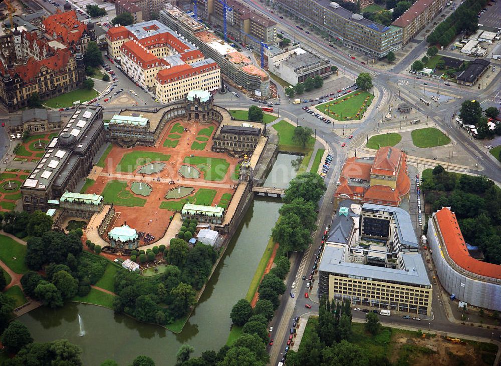 Luftaufnahme Dresden - Dresdener Zwinger von Westen her