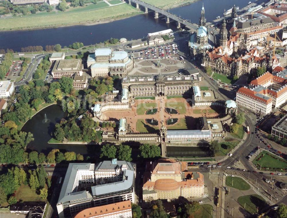 Luftaufnahme Dresden - Dresdner Bank - Neubau am Zwinger in der Dresdner Altstadt