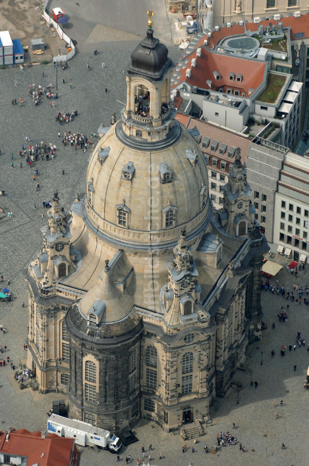 Dresden aus der Vogelperspektive: Dresdner Frauenkirche auf dem Neumarkt in Dresden