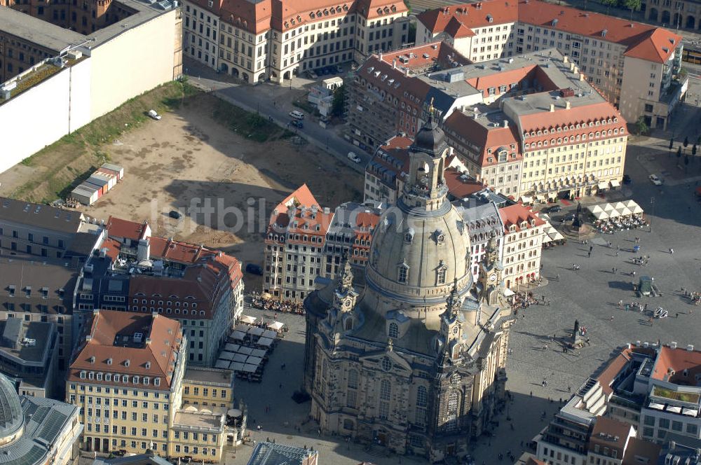 Dresden aus der Vogelperspektive: Dresdner Frauenkirche auf dem Neumarkt in Dresden