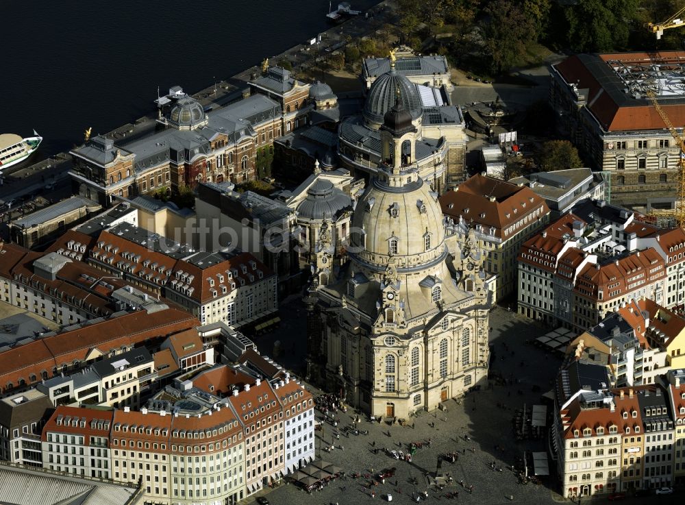 Luftaufnahme Dresden - Dresdner Frauenkirche auf dem Neumarkt in Dresden