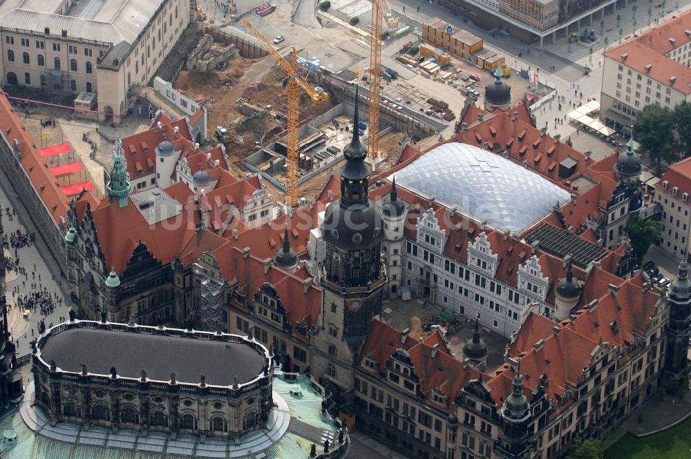 Dresden aus der Vogelperspektive: Dresdner Schloss / Residenzschloss in Dresden