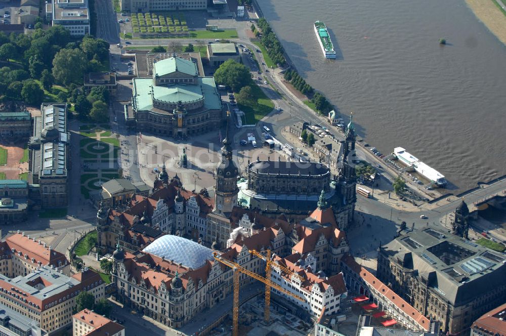 Dresden aus der Vogelperspektive: Dresdner Schloss / Residenzschloss in Dresden