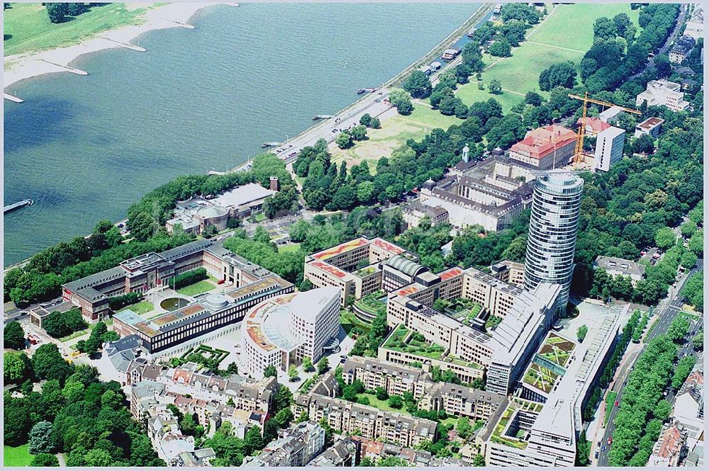 Düsseldorf von oben - Düsseldorf Museum und Victoria Tower