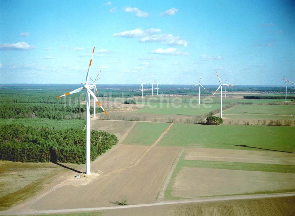 Luftaufnahme Duben - Brandenburg - Duben - Brandenburg Windkraftpark Dubener Platte bei Duben in Brandenburg mit 19 Anlagen vom Typ MD 77