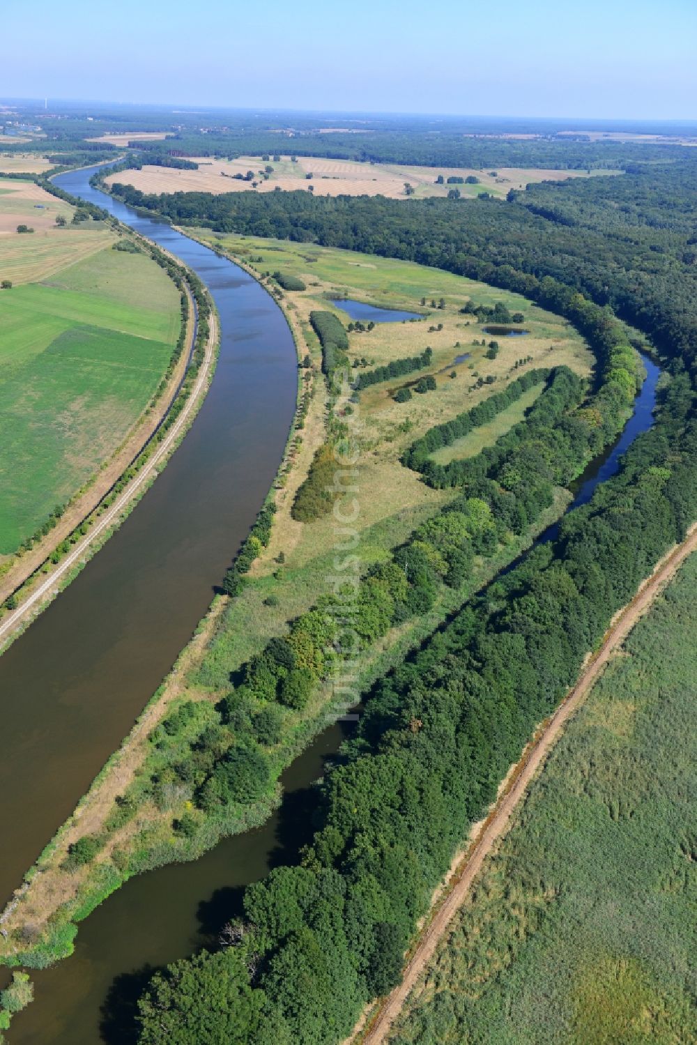 Luftaufnahme Parchau - Durchstich Parchau im Elbe-Havel-Kanal im Bundesland Sachsen-Anhalt