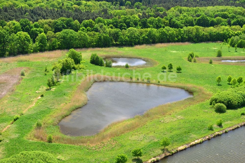 Parchau von oben - Durchstich Parchau im Elbe-Havel-Kanal im Bundesland Sachsen-Anhalt